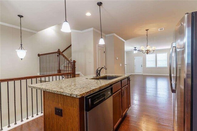Building Photo - 1299 Hopkins Dr