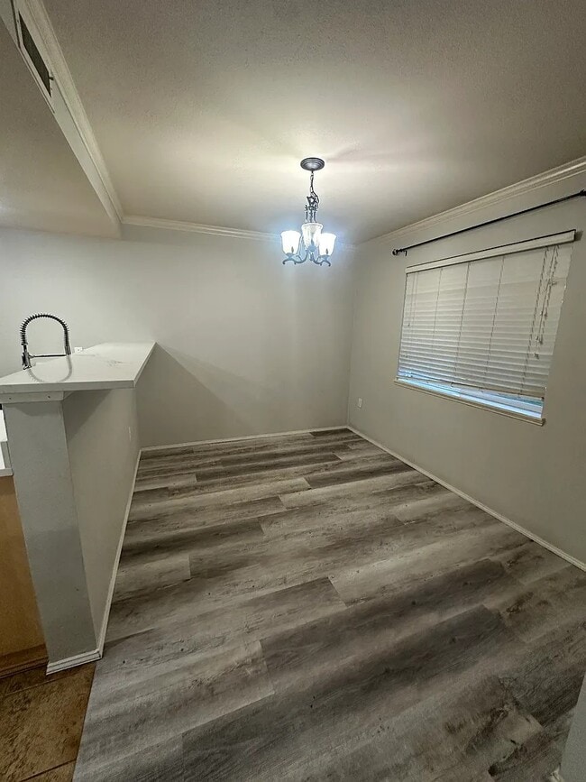 Building Photo - 25235 SE Klahanie Blvd