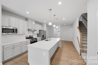 Building Photo - 6258 Ashton Pk Dr