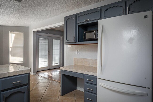 Building Photo - 210 Warbonnet Trail