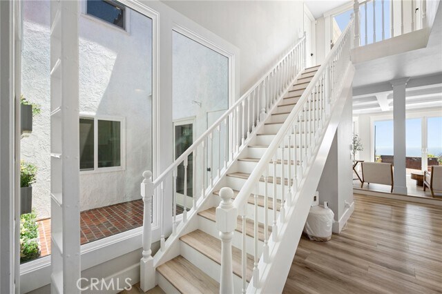 Building Photo - 507 Via Florida