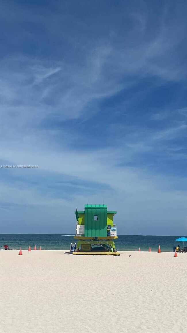Building Photo - 345 Ocean Dr
