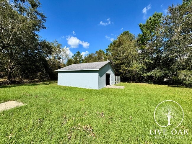 Building Photo - 220 Jamey Ln