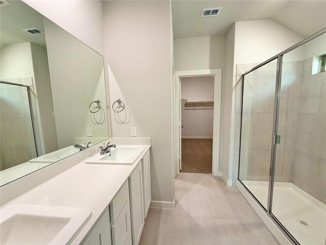 Building Photo - 2203 Heatwave Ln