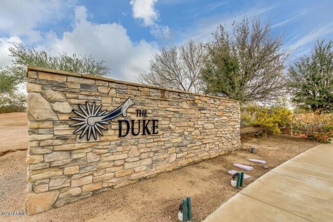 Building Photo - 42376 W Chisholm Dr