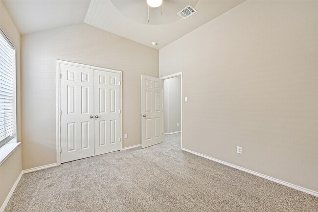 Building Photo - 3258 Gladewater Ln
