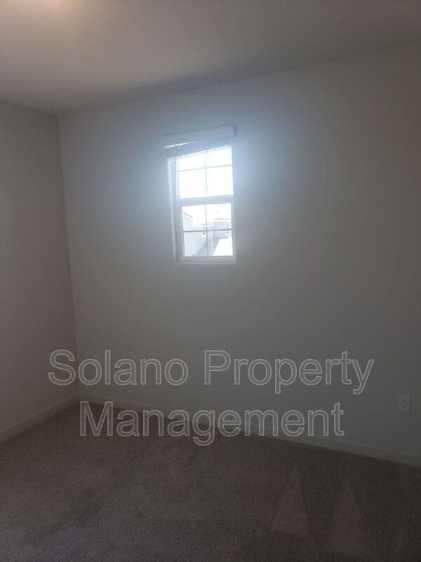 Building Photo - 2940 Sugar Pne St