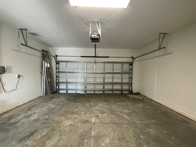 Building Photo - 5404 Tagalong Pl