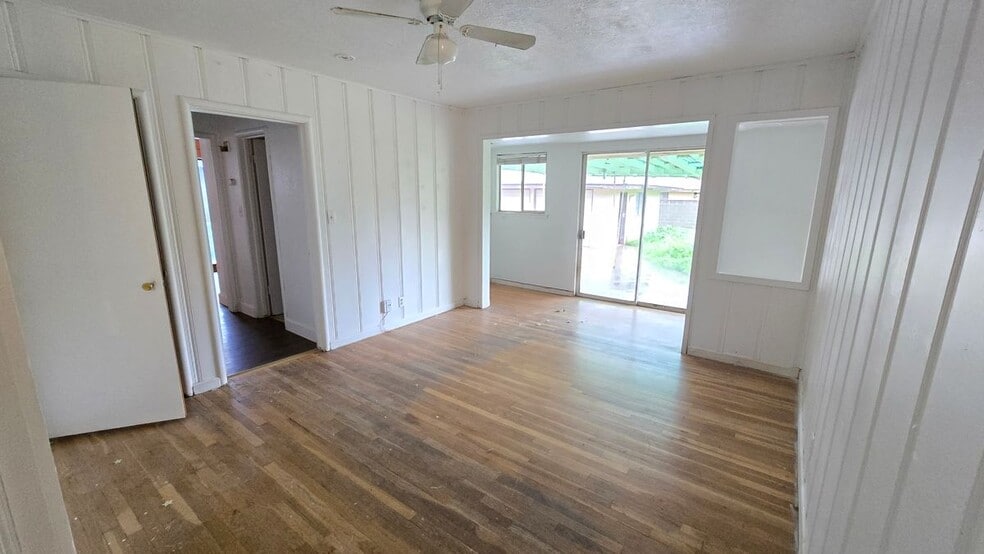 Building Photo - 1235 W Dayton Ave