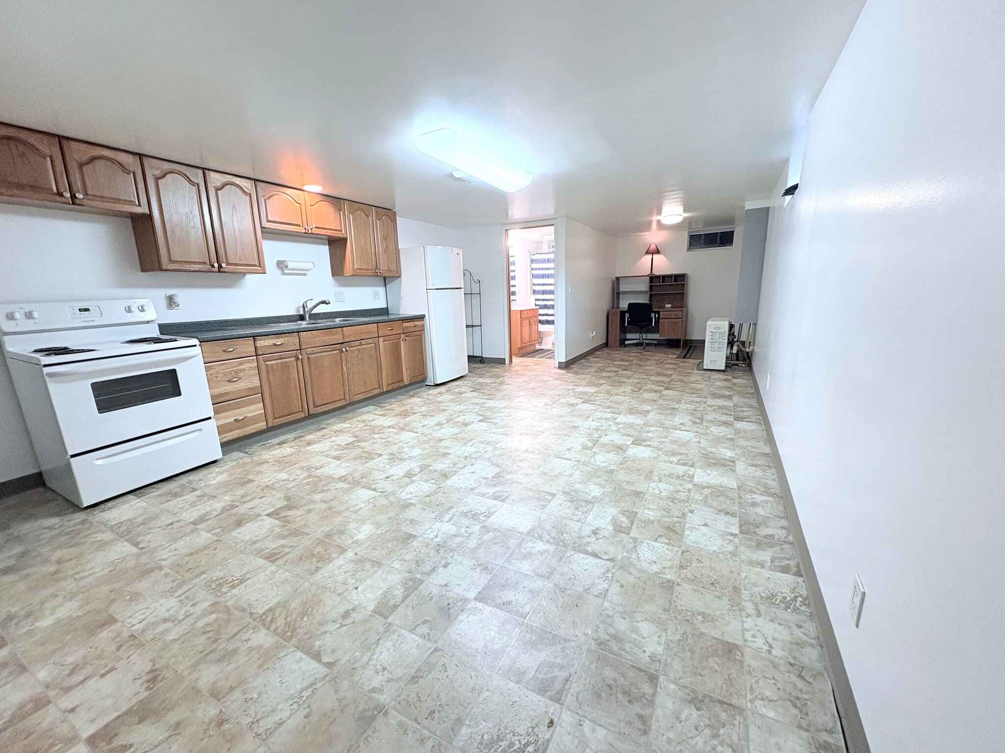 Building Photo - 107 N Forest Dr