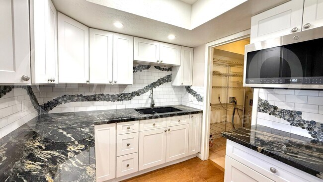 Building Photo - 5601 N 79th St