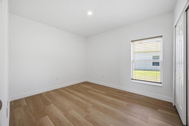 Building Photo - 446 Hamlet Lp