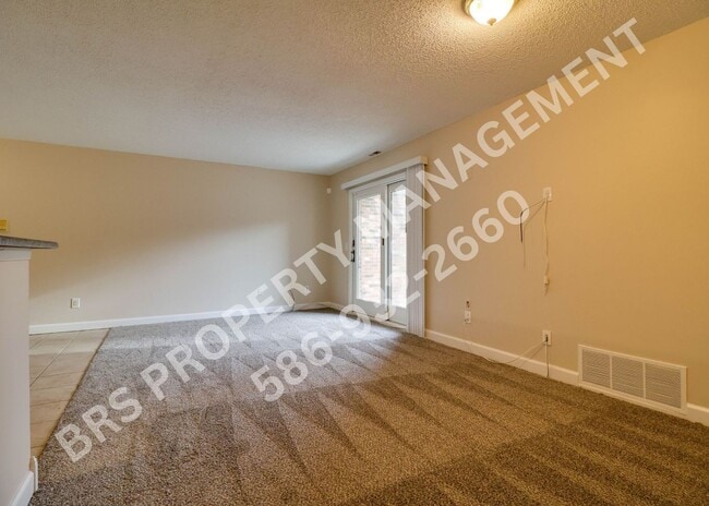Building Photo - Sterling Heights One Bedroom Condo