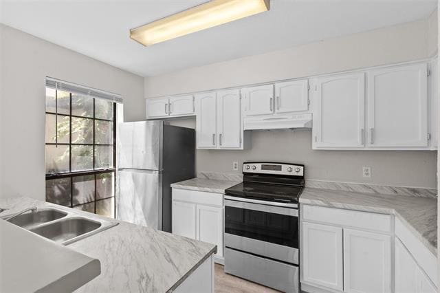 Building Photo - 6812 S Creek Dr