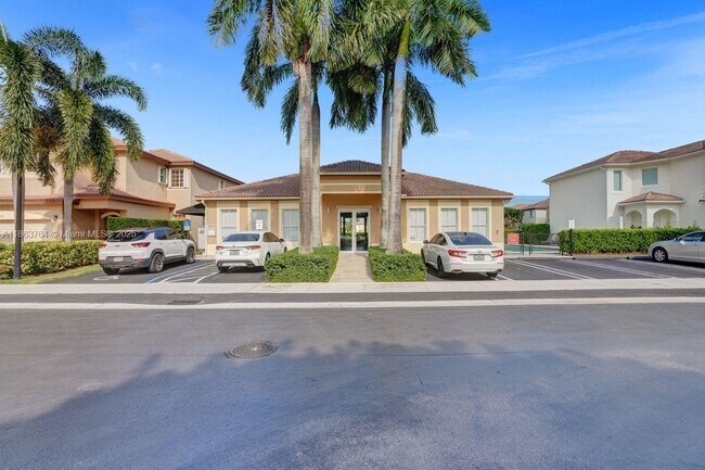 Building Photo - 4417 NW 113th Pl