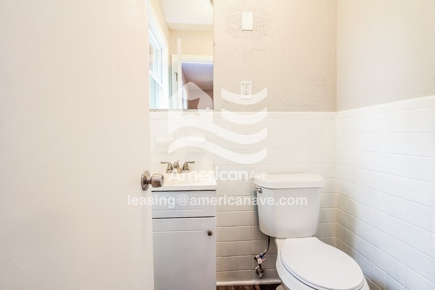 Building Photo - 14 Crofton Dr