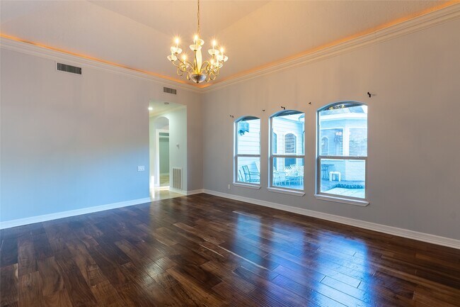 Building Photo - 810 Ivy Wall Dr