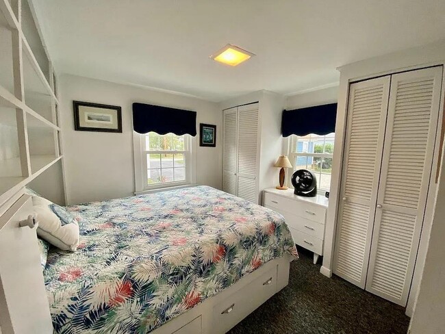 Building Photo - 34 Ellery Ave