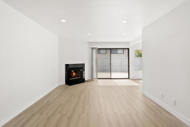 Building Photo - 3213 Via Marin