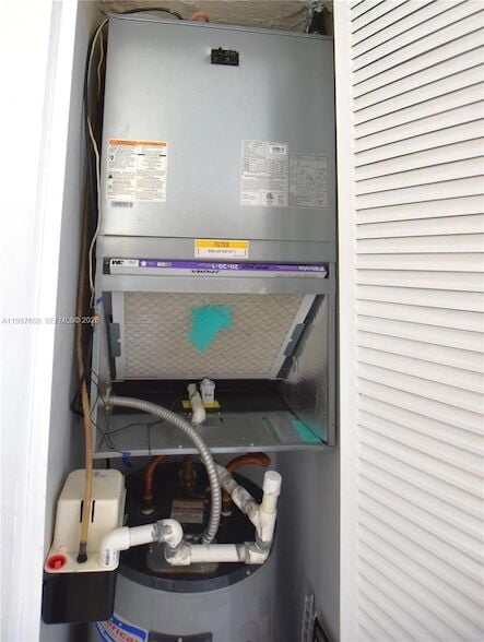 Building Photo - 2572 Emory Dr W