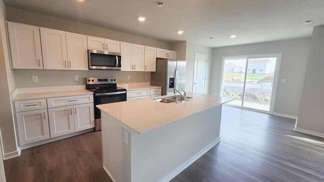 Building Photo - 4405 Mongoose Ln