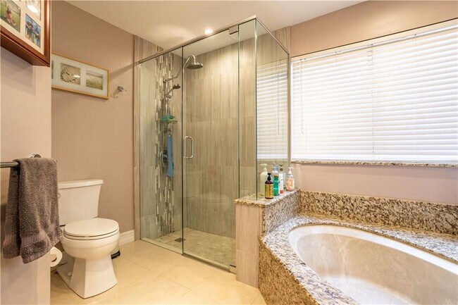 Building Photo - 7618 Solimar Cir