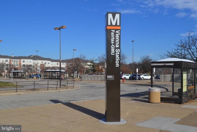 Building Photo - 9443 Van Arsdale Dr