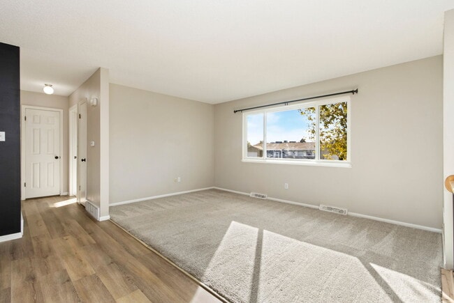 Building Photo - 4519 Marble Ave