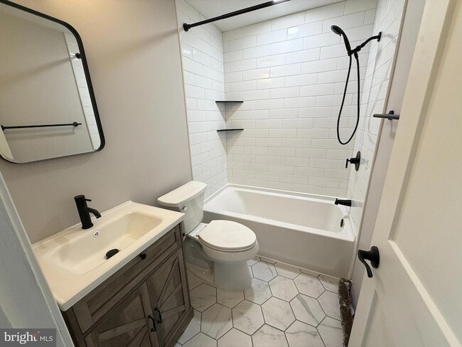 Building Photo - 359 Whites Rd