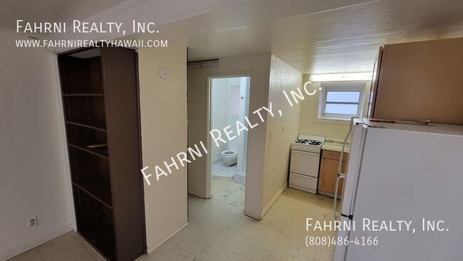 Building Photo - 1508 Kewalo St