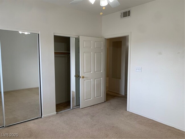 Building Photo - 833 Aspen Peak Loop