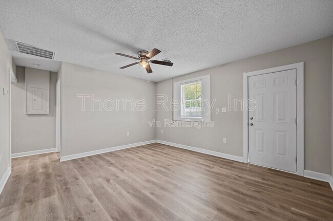 Building Photo - 2501 St Andrew St