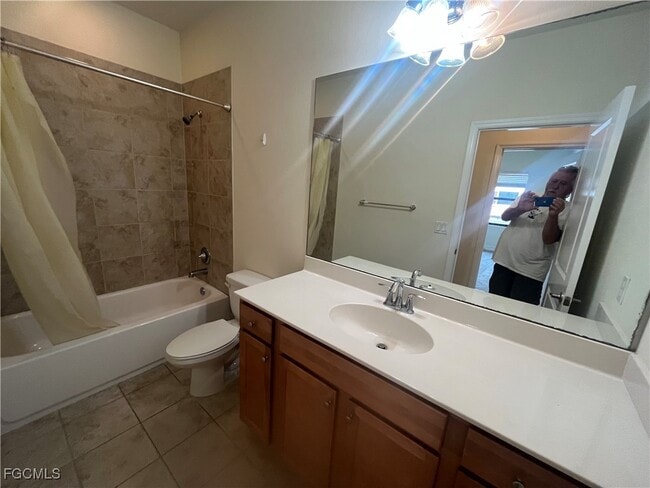 Building Photo - 9453 Montebello Way