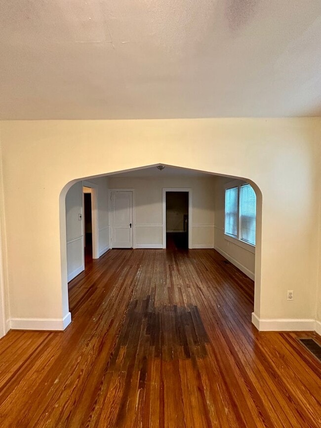 Building Photo - Pre-Leasing Now for the Fall Semester 2026