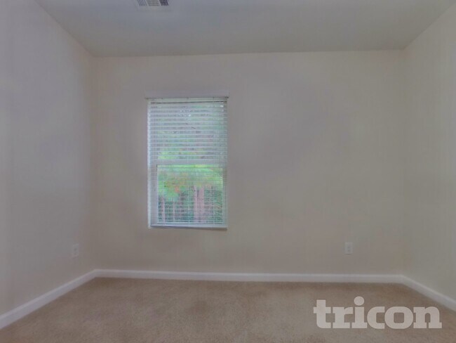 Building Photo - 236 Arbor Creek Dr