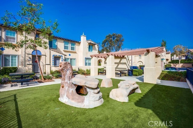 Building Photo - 12531 Elevage Dr