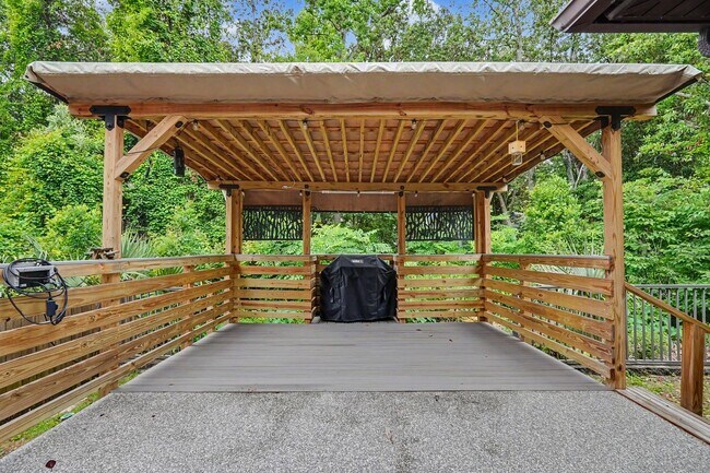 Building Photo - Waterfront Community Living in Soundview Landing with Private Boat Slip!