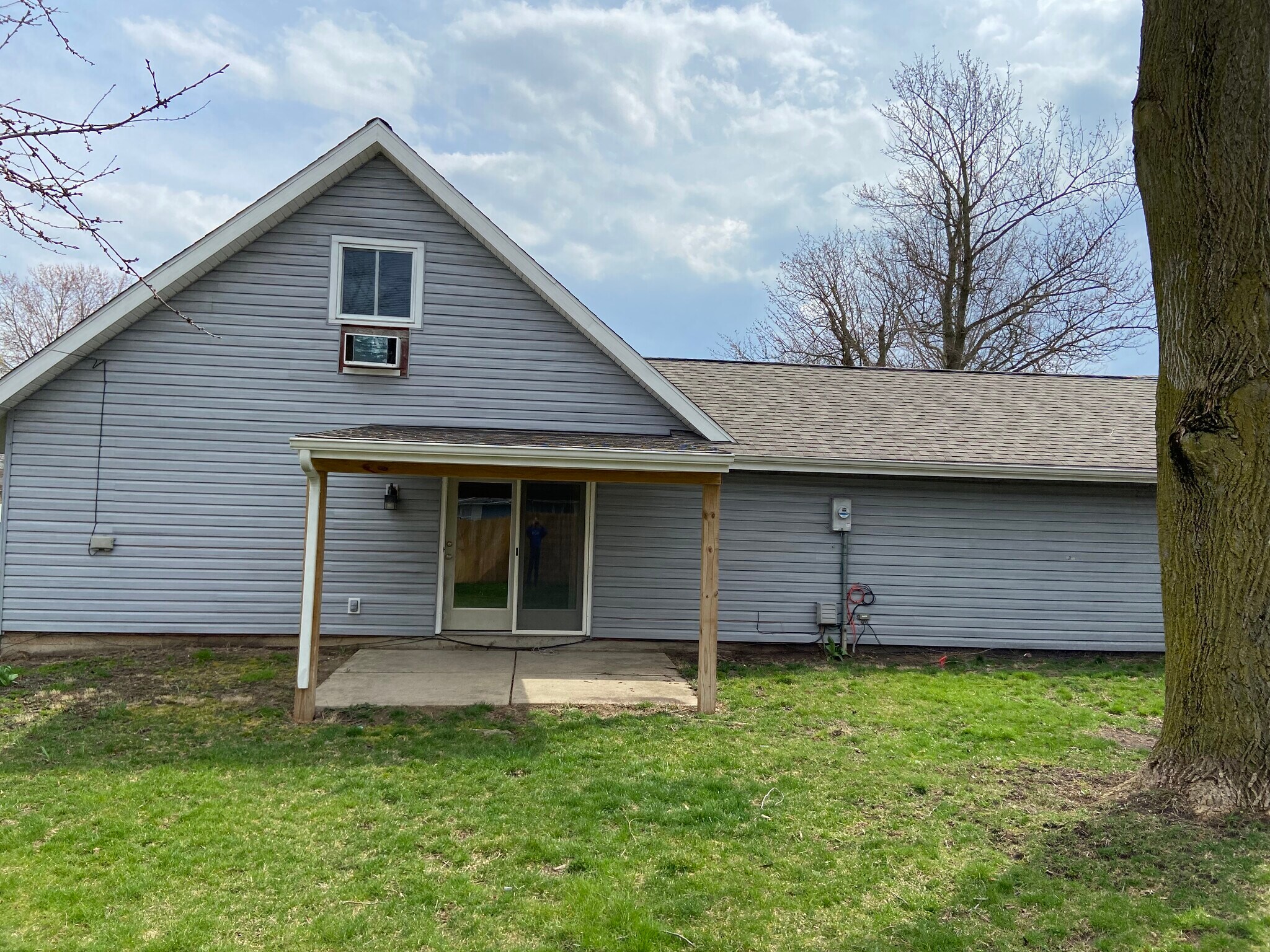 Building Photo - 14837 Michael Dr