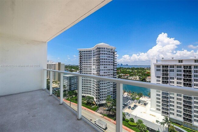 Building Photo - 5701 Collins Ave