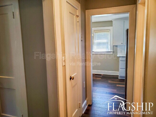 Building Photo - 1204 Franklin Dr