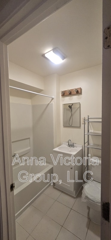 Building Photo - 125 Galveston Pl SW