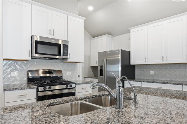 Building Photo - 501 Big Bnd Pkwy