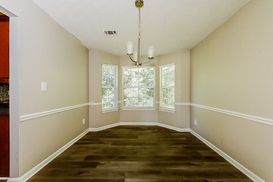 Building Photo - 2381 Charleston Terrace