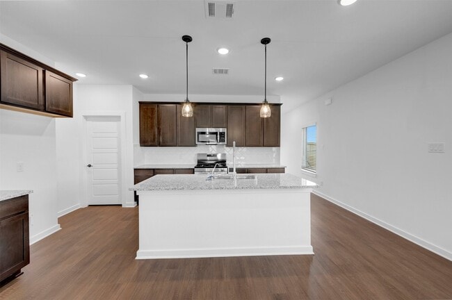 Building Photo - 32518 Lantana Flds Rd