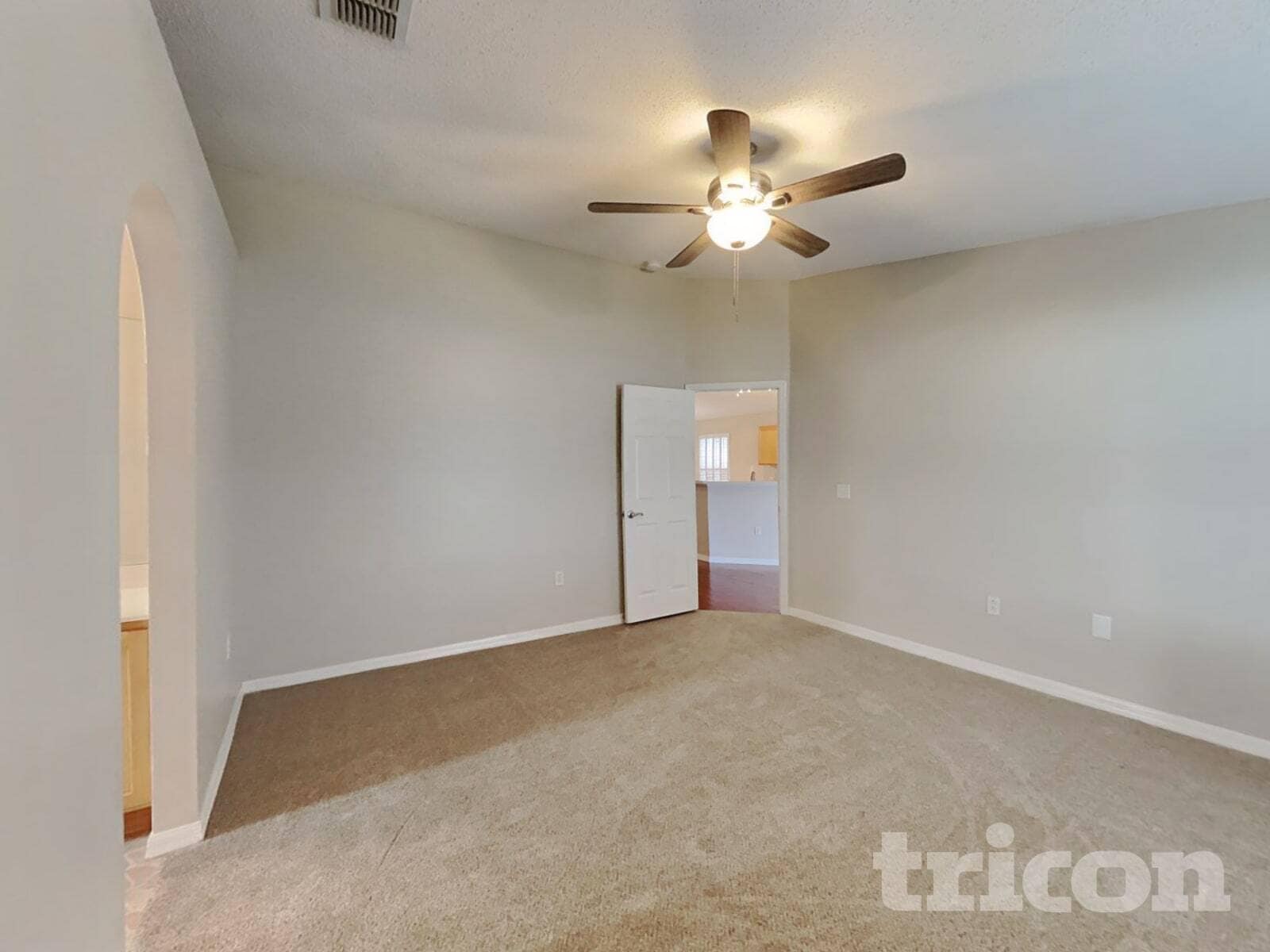 Building Photo - 13049 Waterbourne Dr
