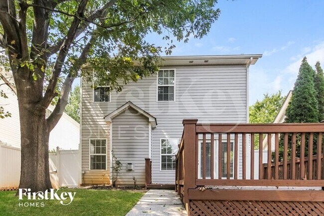 Building Photo - 10520 Meadow Crossing Ln