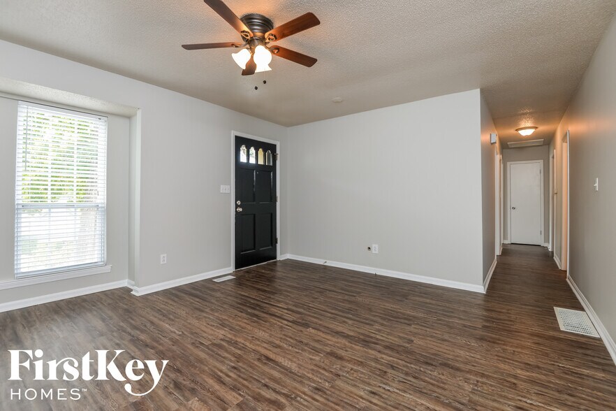 Building Photo - 1839 Satterwhite St