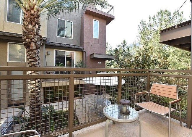 Building Photo - 533 Rockefeller