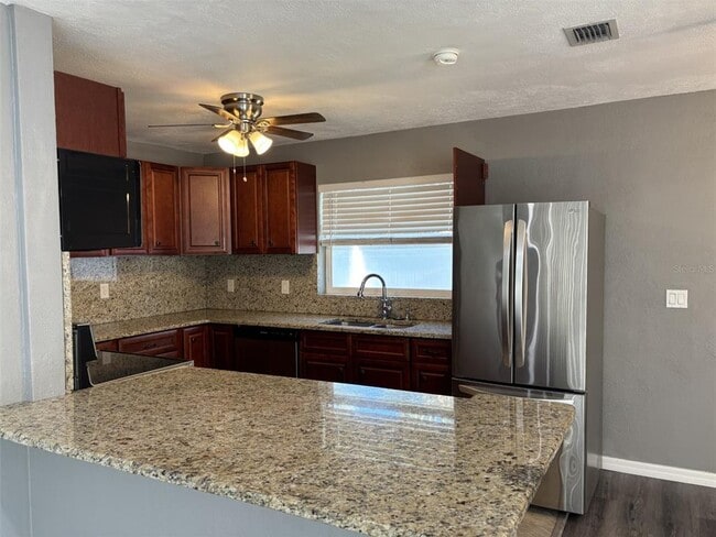 Building Photo - 4940 Shell Stream Blvd