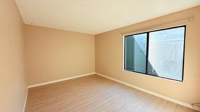 Building Photo - 228 Puddingstone Rd